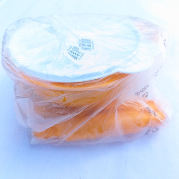 Brand New! TUPPERWARE - Kids baking set in sunshine yellow - Picture 2 of 6